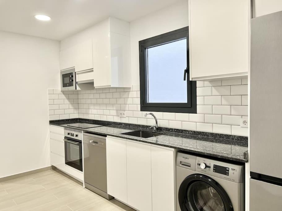 Moderno Apartamento Con Terraza En La Azotea Roses Ngoại thất bức ảnh