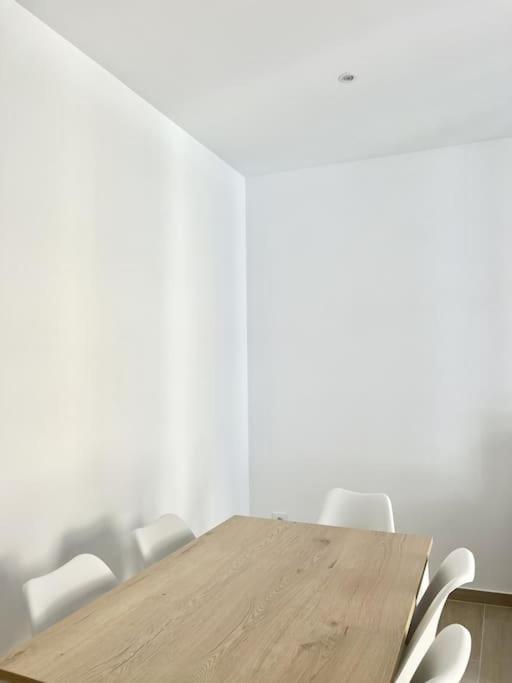 Moderno Apartamento Con Terraza En La Azotea Roses Ngoại thất bức ảnh